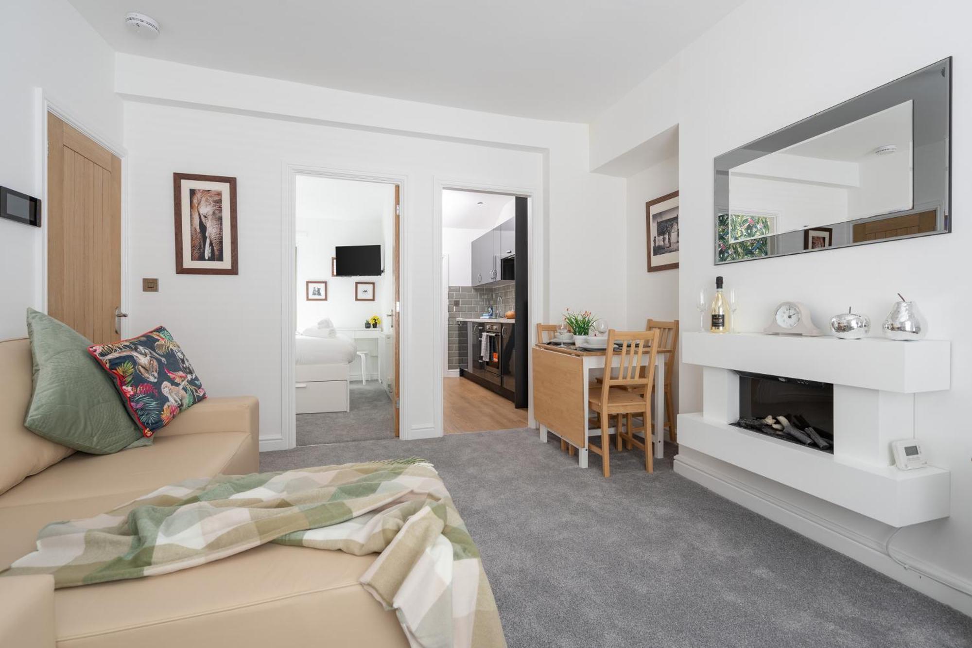 Buxton Apartment - 1 Bed, Free Parking, Wi-Fi Hazel Grove Exterior foto